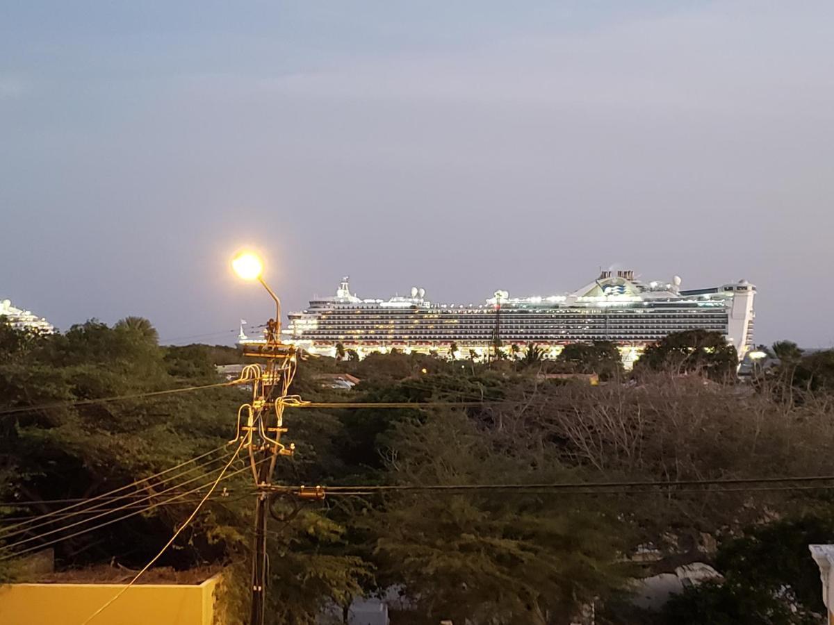 Mustique Suites Curacao Willemstad Exterior foto